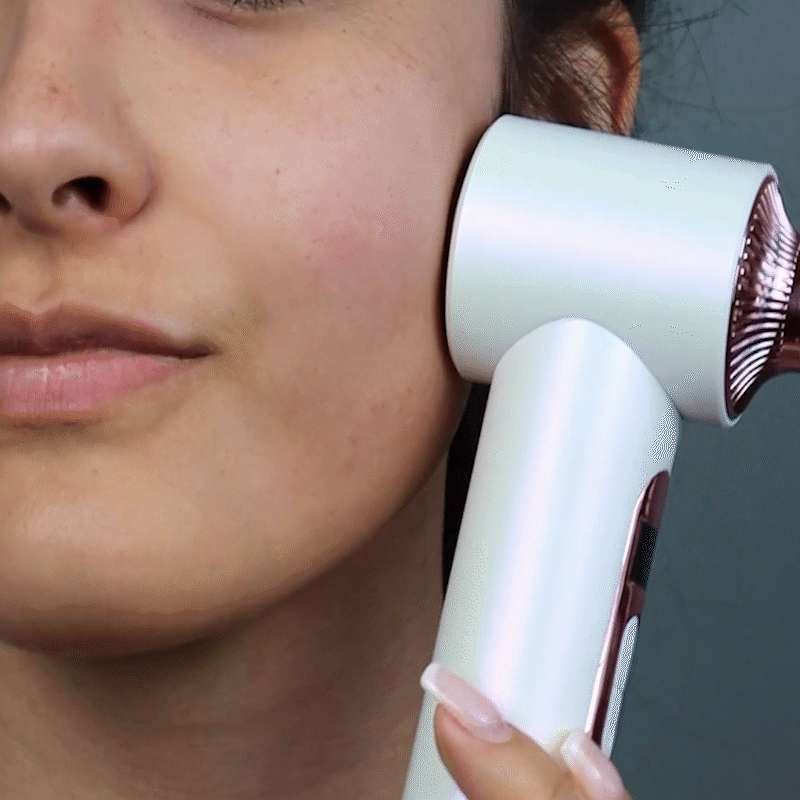 Animation GIF tutoriel complet d'utilisation du LumiDerm Pro+ Cypaura en 4 étapes