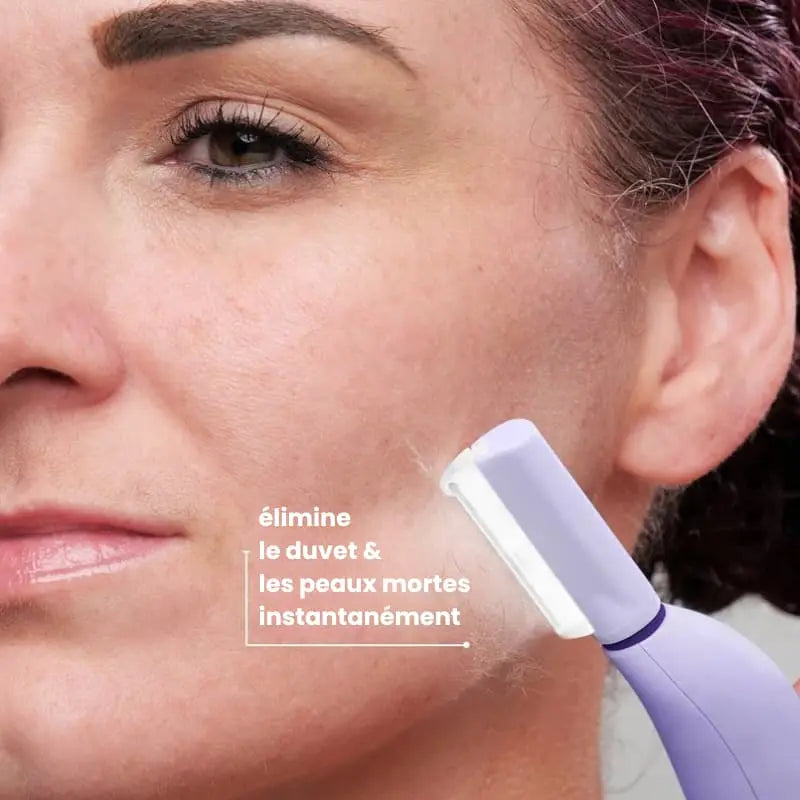 Avant dermaplaning SonicSmooth Pro+ - Peau avec duvet visible texture irrégulière